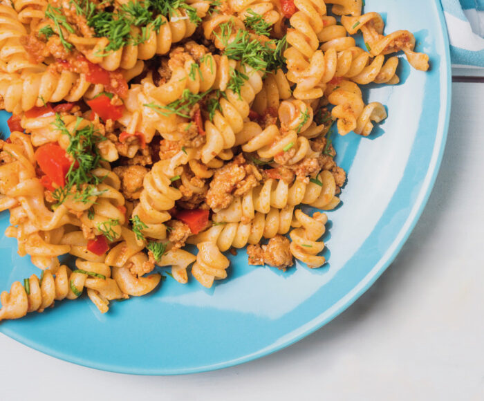Fusilli con melanzane, carne e panna